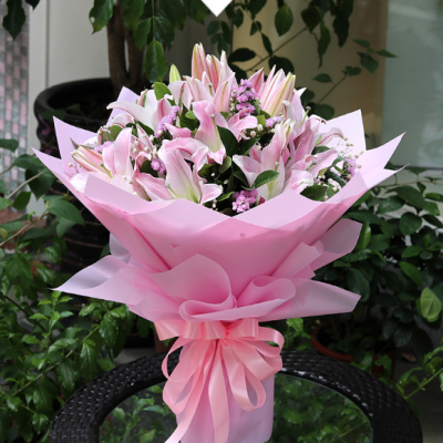 9支多头粉百合花束-花缘鲜花